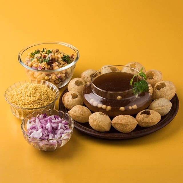 Pani Puri (40 Pieces).