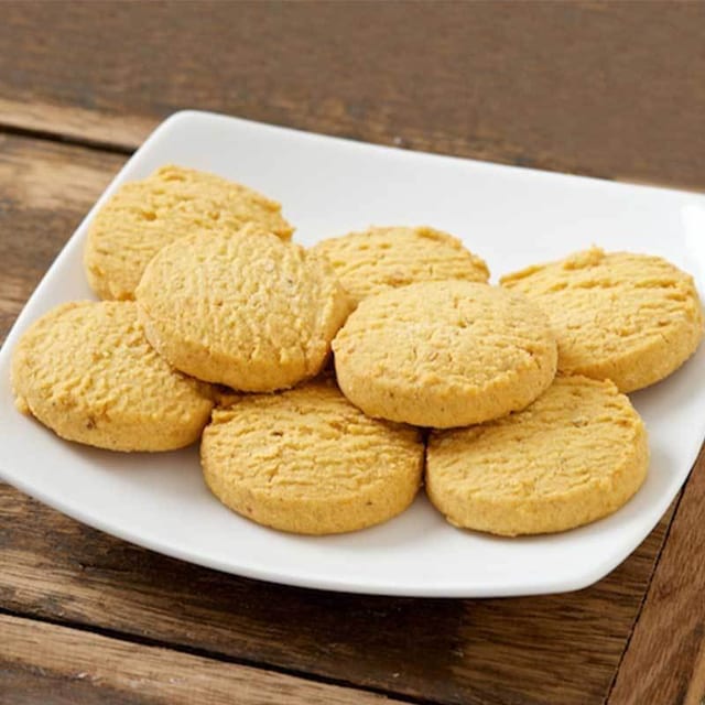Kaju Pista Cookies (0.6 oz).