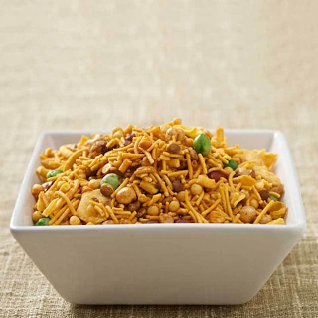 Bombay Mix (10 oz).